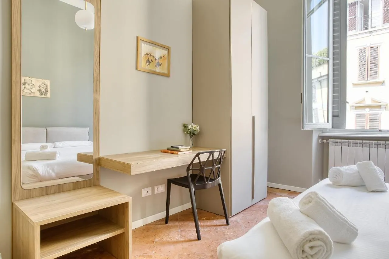 Apartment Joivy Cute Apt Near Guastalla Gardens Milan